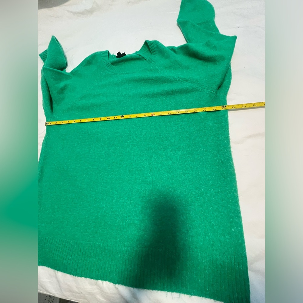 Torrid Plus Women’s Green Crew Neck Long Sleeves Sweater Size 2 - Picture 7 of 11